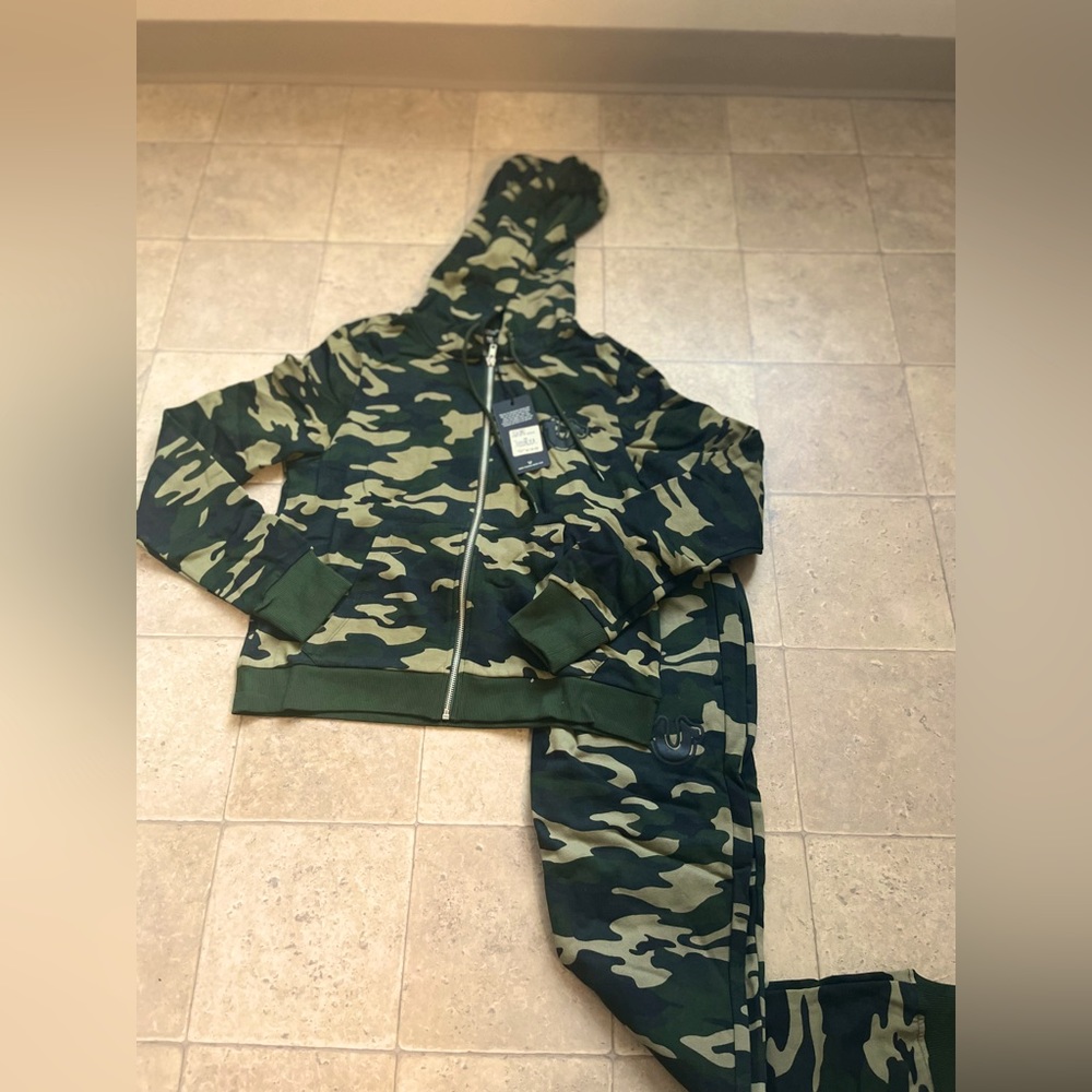 Camo True Religion matching set
